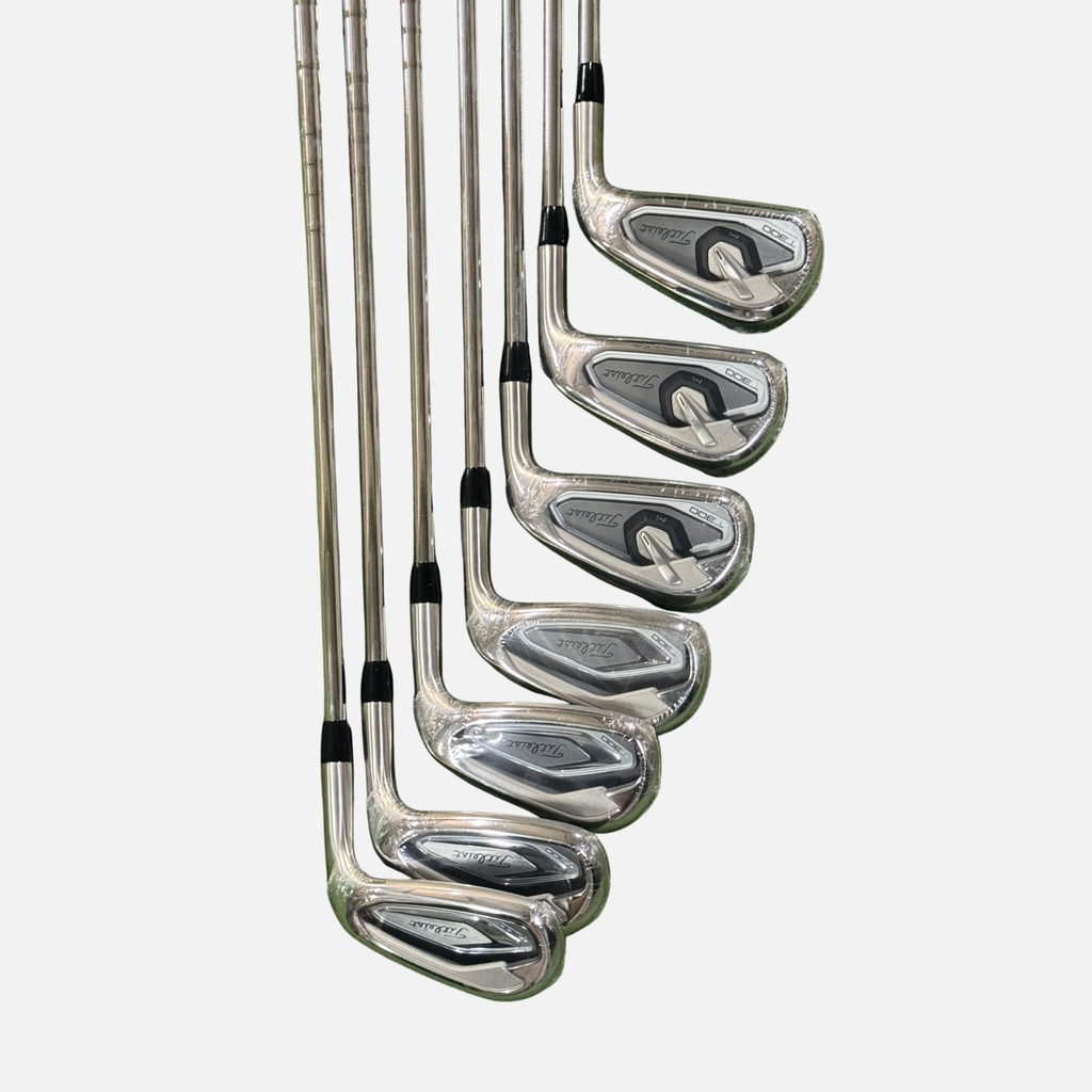 Set fierros Titleist T300 4-P +48 True temper red S300 stiff flex